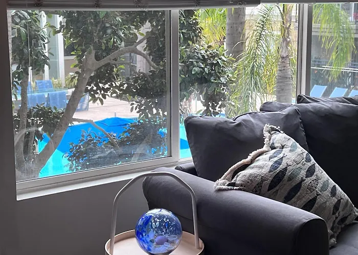 The Electric Blue Abode With A Gorgeous Pool View